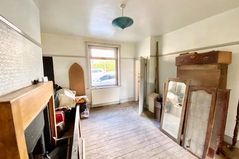 42 Grange Avenue, Marsden, Huddersfield, HD7 6AQ
