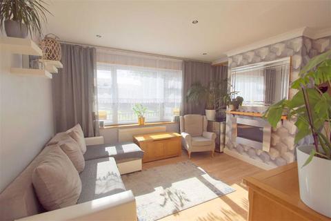 6 Bowland Close, Leeds, LS15 0EN