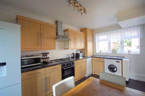 6 Bowland Close, Leeds, LS15 0EN