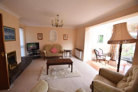8 Beech Close, Hanwood, Shrewsbury, SY5 8RA