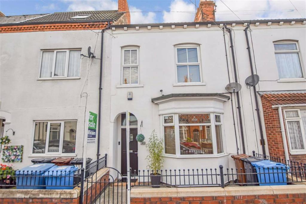 Alliance Avenue, Anlaby Road, Hull, HU3 3 bed terraced house £100,000