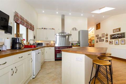 Oxbine Chapel Lane, Callow Hill, Kidderminster, DY14 9XE