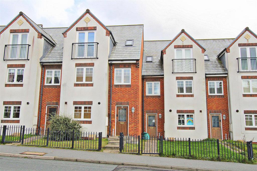 Tyne Vale, Stanley 3 bed link detached house £117,500