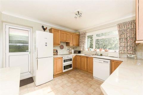 9 Cleveland Road, Worcester Park, KT4 7JQ