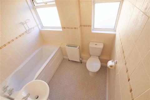 3 Gilberyn Drive, Weston-super-mare, BS22 7TR