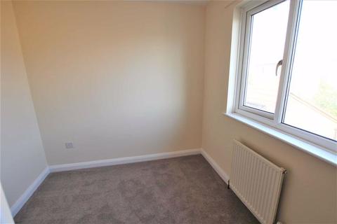 3 Gilberyn Drive, Weston-super-mare, BS22 7TR