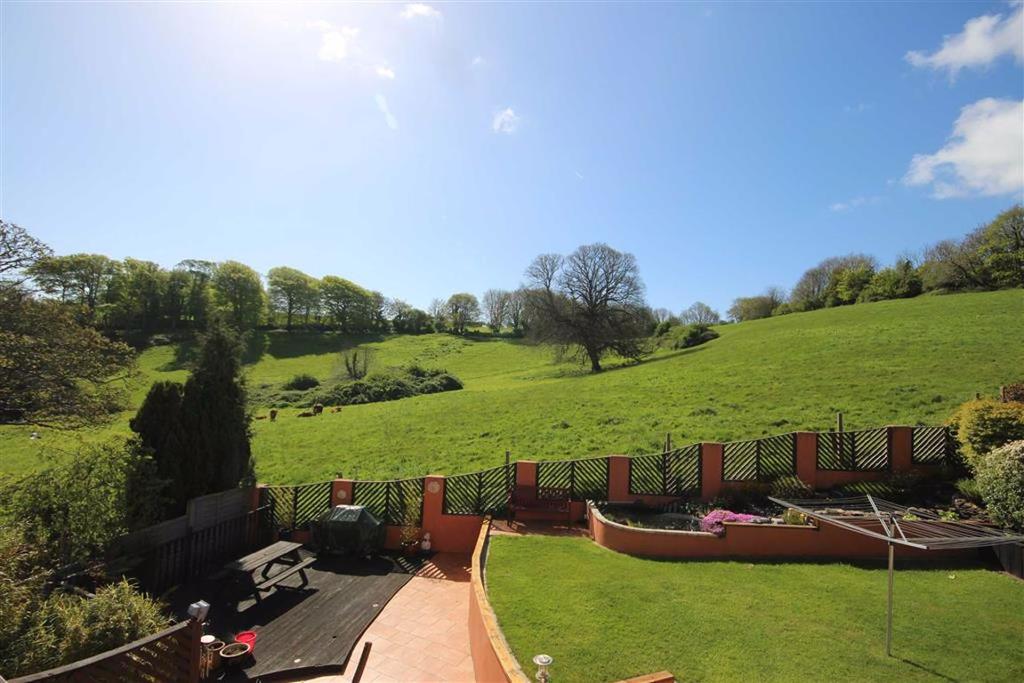 Upton Hill Road, St Mary's, Brixham, TQ5 4 bed detached house £359,950