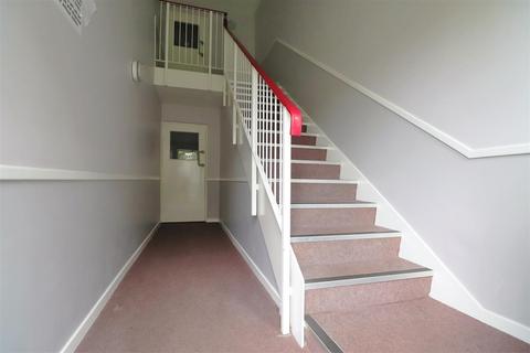 18 Shortlands Close, Belvedere, DA17 5QU