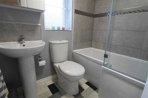 33 Hazel Pear Close, Horwich, Bolton, BL6 5GS