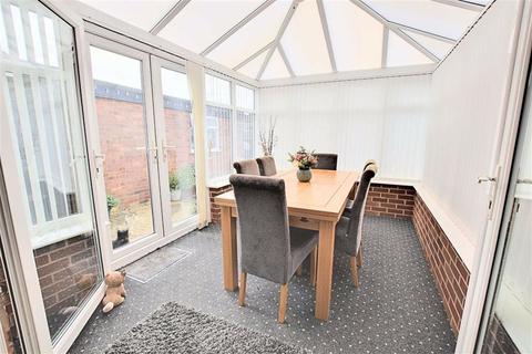 93 Canada Way, Lower Wick, Worcester, WR2 4XD