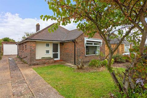 8 Ashwood Close, Worthing, BN11 2AF