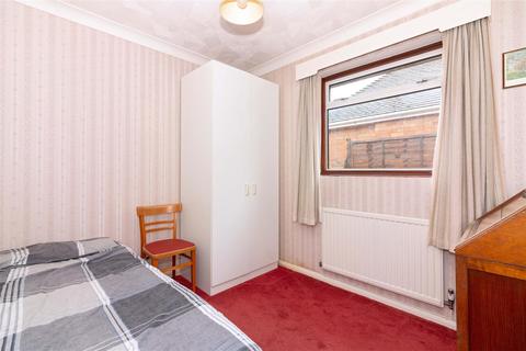 8 Ashwood Close, Worthing, BN11 2AF