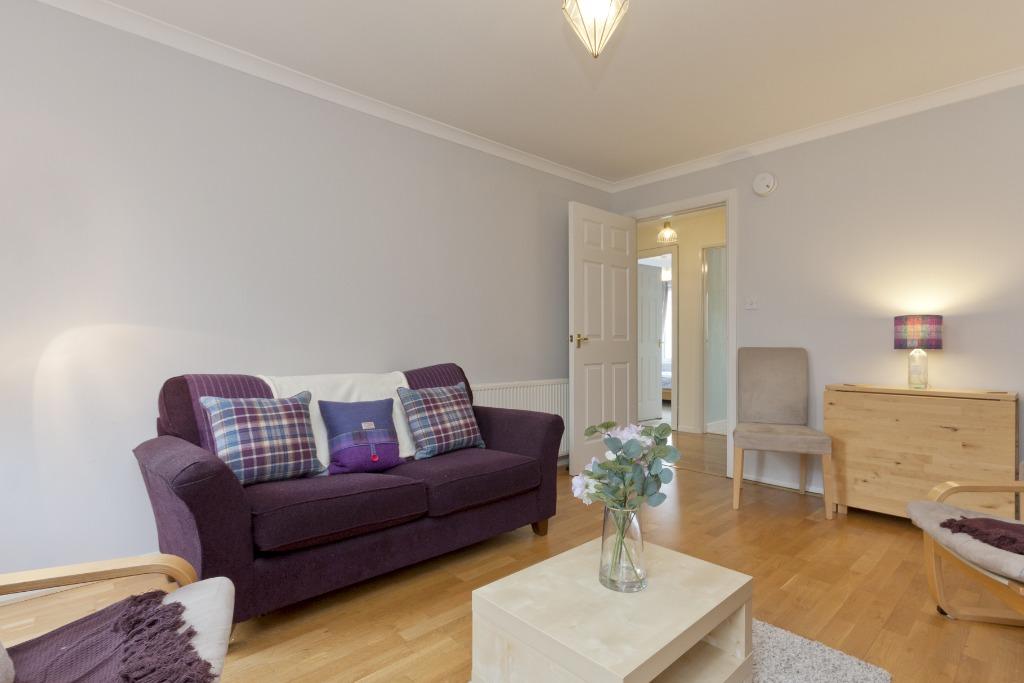 Bloomfield Court, Holburn, Aberdeen, AB10 2 bed flat £125,000