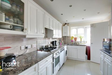 93 Hayfield, Stevenage, SG2 7JR