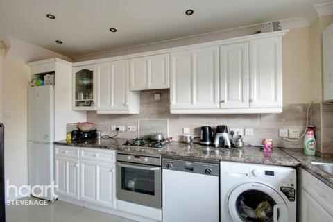 93 Hayfield, Stevenage, SG2 7JR