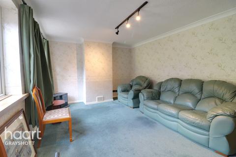 31 Church Fields, Headley, Bordon, GU35 8PF