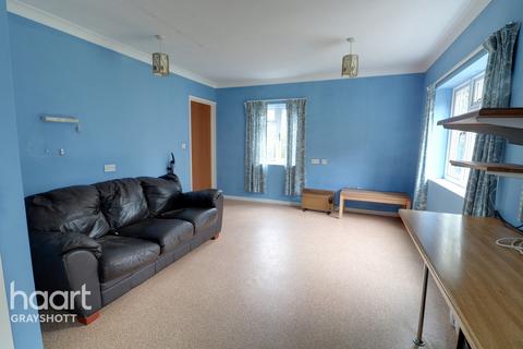 31 Church Fields, Headley, Bordon, GU35 8PF