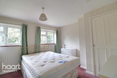 31 Church Fields, Headley, Bordon, GU35 8PF
