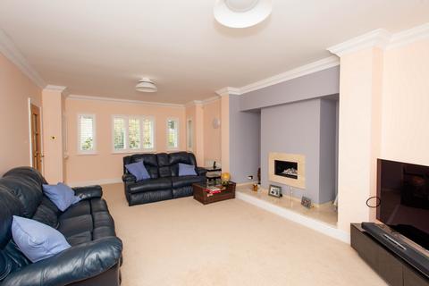 10 Avonstowe Close, Orpington, BR6 8NA