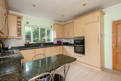 10 Avonstowe Close, Orpington, BR6 8NA