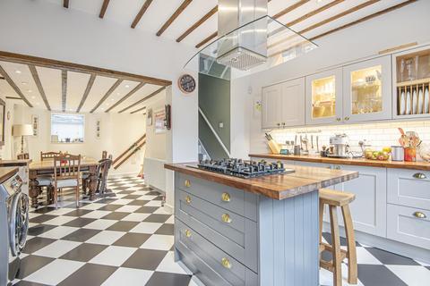 22 Crebor Street, London, SE22 0HF