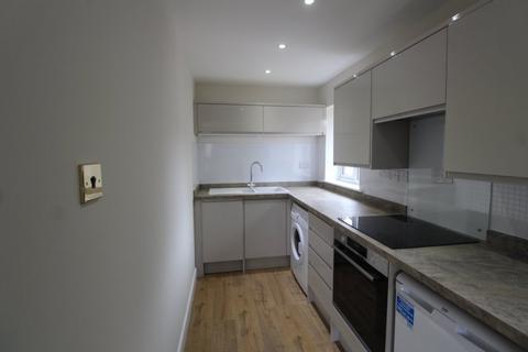 1 bedroom flat to rent, Garden Mews, Meads