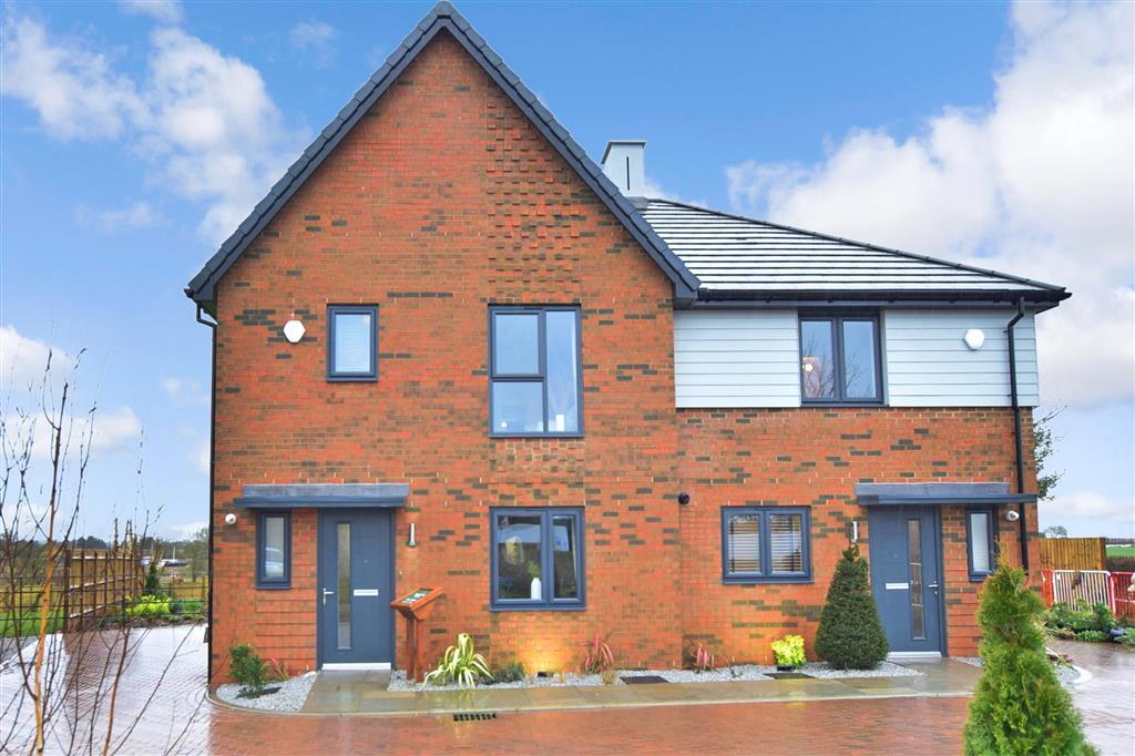 Faversham Lakes, Faversham, Kent 3 bed semidetached house £365,000