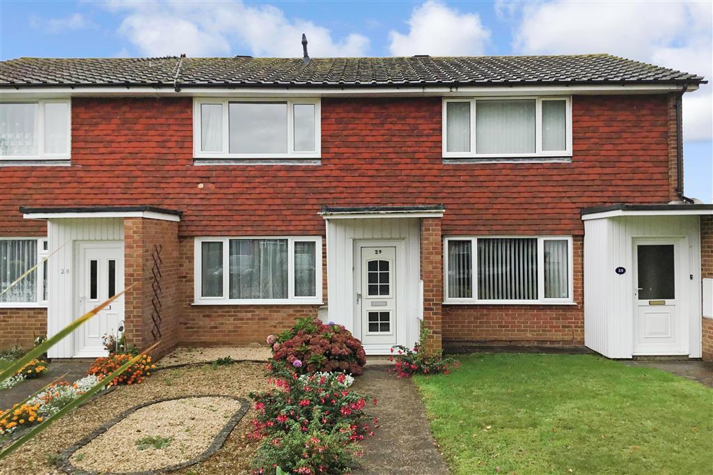 Golding Gardens, East Peckham, Tonbridge, Kent 2 bed terraced house £