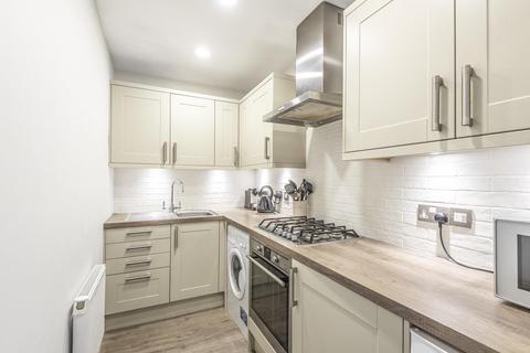 9 Penny Mews, London, SW12 8PU