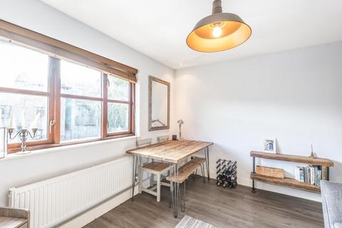 9 Penny Mews, London, SW12 8PU