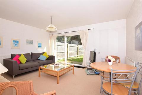 15 Punch Croft, New Ash Green, Longfield, DA3 8HP