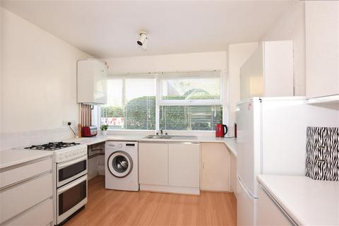 15 Punch Croft, New Ash Green, Longfield, DA3 8HP