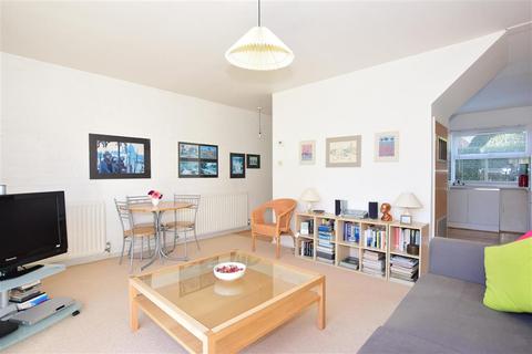 15 Punch Croft, New Ash Green, Longfield, DA3 8HP