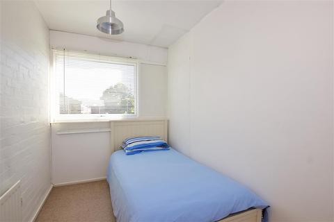 15 Punch Croft, New Ash Green, Longfield, DA3 8HP