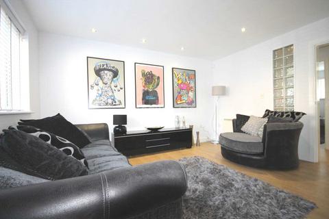 2 bedroom apartment to rent, Old Birley Street, Manchester