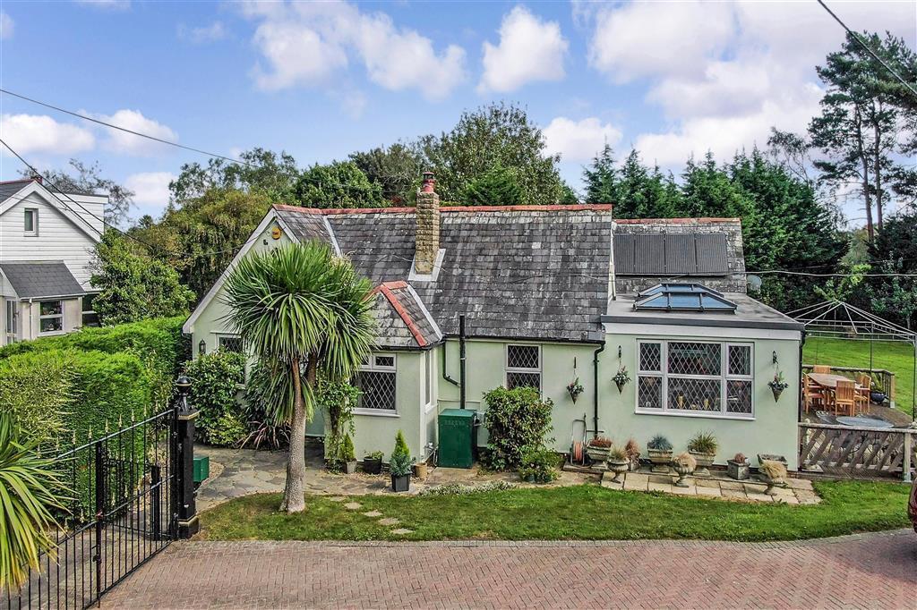 Ewell Minnis, Dover, Kent 4 bed detached bungalow £650,000