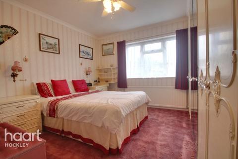 1 Arnolds Way, Rochford, SS4 3HW