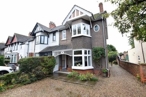 221 Ashby Road, Scunthorpe, DN16 2AA