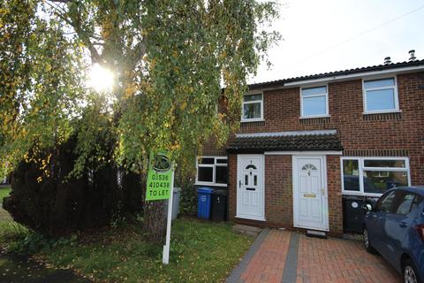 2 bedroom terraced house to rent, Dickens Drive