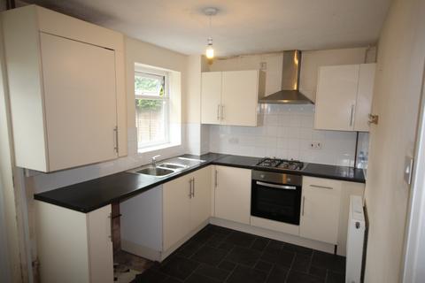 2 bedroom terraced house to rent, Dickens Drive