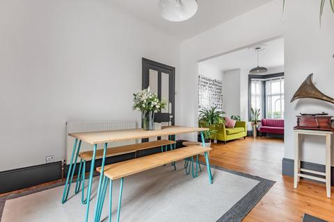 114 Howson Road, London, SE4 2AU