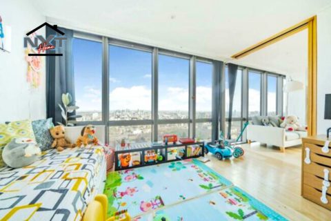 2 bedroom flat for sale, West India Quay, Hertsmere Road, London, E14