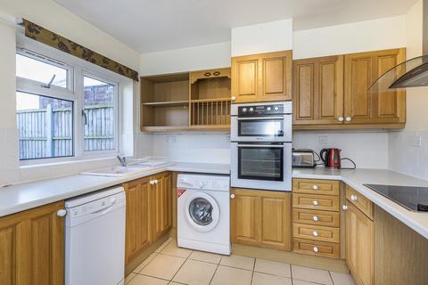 21 Pancroft, Abridge, Romford, RM4 1BX