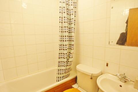 1 bedroom flat for sale, Moyers Road, Leyton, E10