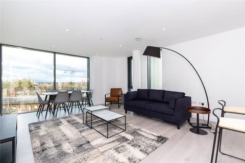 3 bedroom apartment to rent, City North Place, London, N4