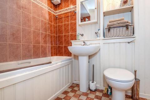 87 Selhurst Close, London, SW19 6AY