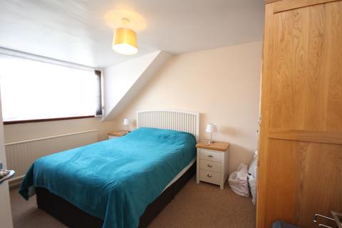 4 Aldebury Road, Maidenhead, SL6 7HB