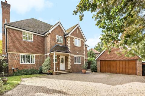 6 Burton Drive, Guildford, GU3 3QU