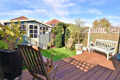 30 Watkins Way, Shoeburyness, Southend-on-sea, SS3 9NX