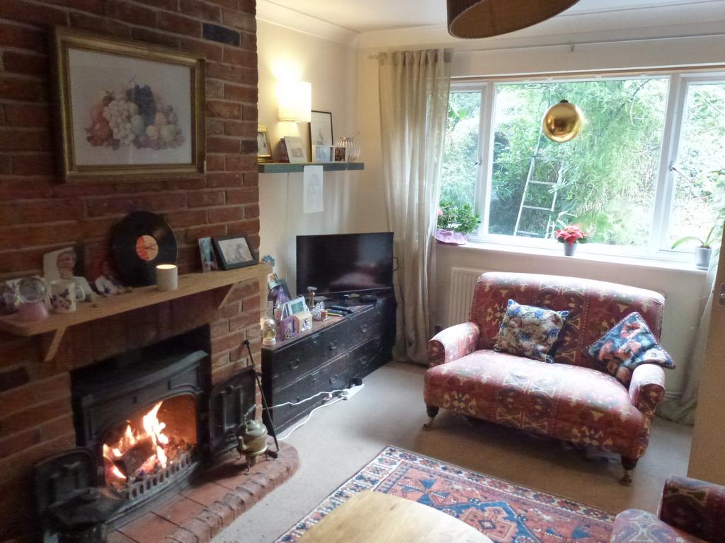 Bridgewood Road, Woodbridge, IP12 3 bed end of terrace house £305,000